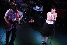 TWEEDEES「ショウほど素敵な商売はない vol.2」の様子。