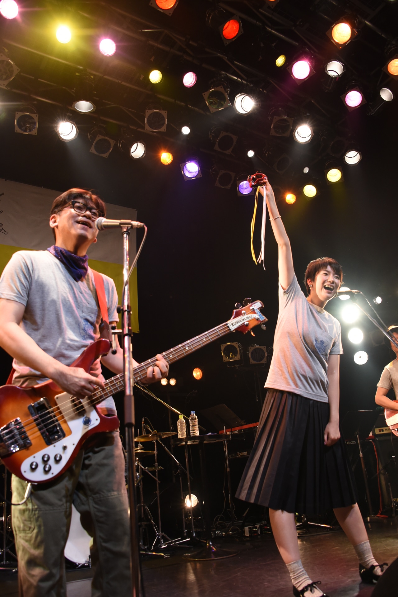 TWEEDEES「ショウほど素敵な商売はない vol.2」の様子。