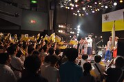 TWEEDEES「ショウほど素敵な商売はない vol.2」の様子。