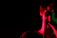 小林祐介（Vo, G / THE NOVEMBERS）（撮影：岡田貴之）