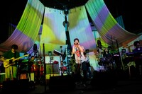 ceroワンマンライブ「Outdoors」日比谷野外大音楽堂公演の様子。