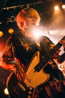 あっきー（B, Cho）（撮影：木場ヨシヒト）