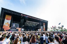 「INCHEON PENTAPORT ROCK FESTIVAL 2016」でのSPYAIRのライブの様子。（Photo by Chester Photography）