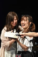 左からLUKA、橋本楓。