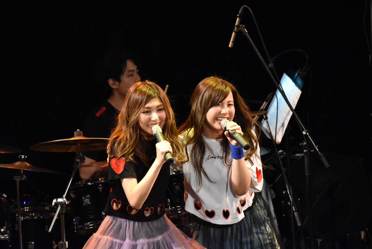 左からYURICA、LUKA。