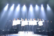 「2016 BTS LIVE ＜花様年華 on stage : epilogue＞ ～Japan Edition～」東京公演の様子。（提供：ポニーキャニオン）