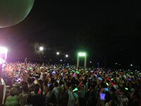 「LYRICAL SCHOOL ONE MAN LIVE "SUMMER FOUNDATION" 2016 ＠ 代々木公園野外ステージ（代々木音楽祭）」の様子。