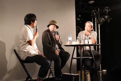 トークショーの様子。