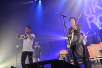 左からJose（TOTALFAT）、金井政人（BIGMAMA）。（撮影：高田梓）