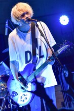 カネココウタ（Vo, G / カフカ）（撮影：古溪一道）