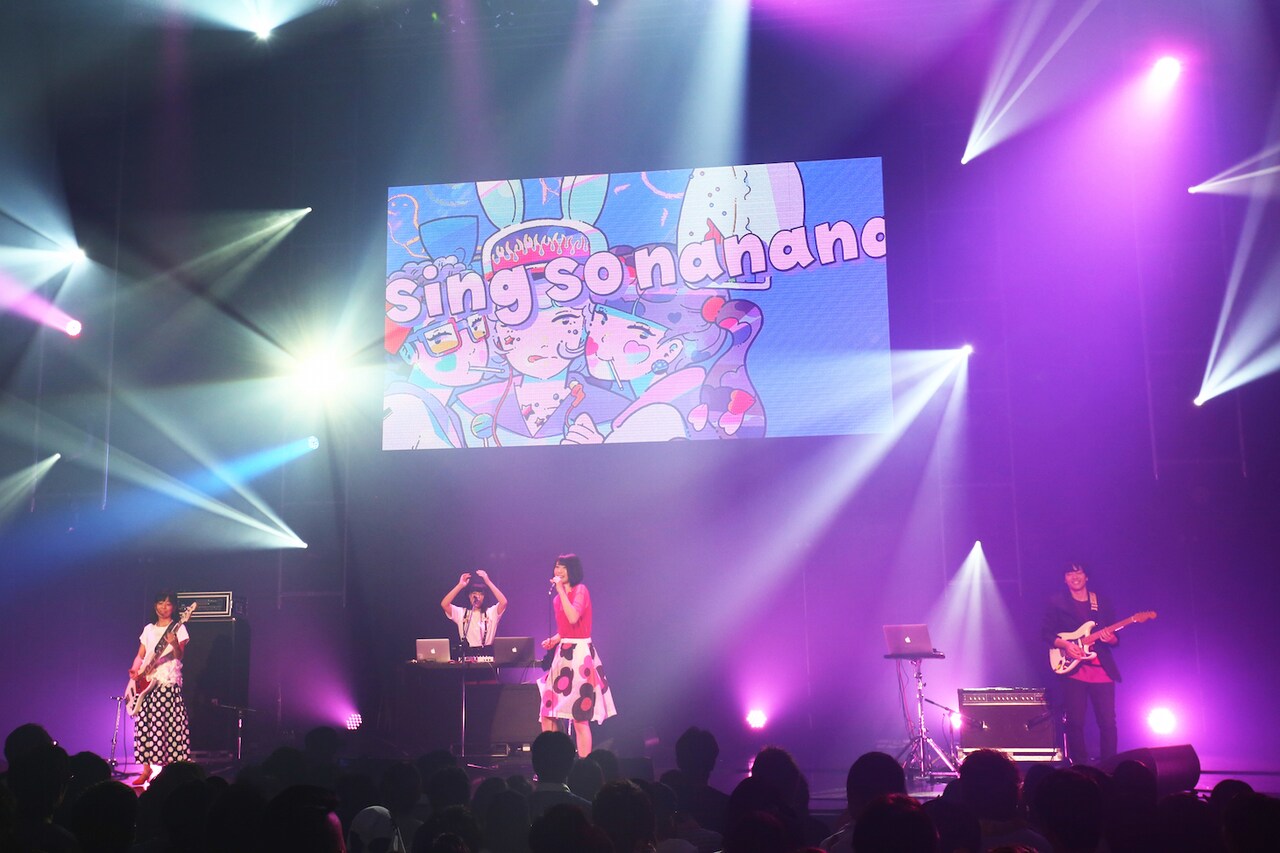 「nana SPECIAL LIVE presented by nana × 2.5D」の様子。 （撮影：小坂茂雄）