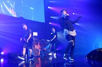 WHITE JAM （撮影：小坂茂雄）