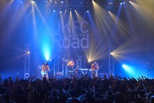 POLYSICS（撮影：高田梓）