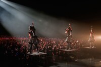 BABYMETAL「APOCRYPHA - THE WHITE MASS -」東京・Zepp Tokyo公演2日目の様子。（Photo by Taku Fujii）