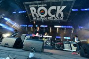 [Alexandros]（写真提供：rockin'on japan）