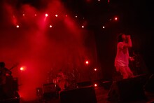 銀杏BOYZ 特別公演「東京の銀杏好きの集まり」の様子。（撮影：村井香）