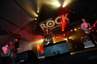 LAMP IN TERREN（写真提供：rockin'on japan）