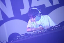 オカモトレイジ（OKAMOTO'S）（写真提供：rockin'on japan）