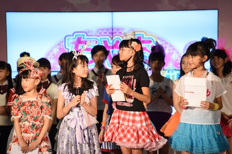 左から横川美優、ロワ梨里愛、田中美空、三枝友梨乃。