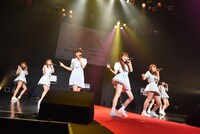 アキシブprojectによるライブの様子。