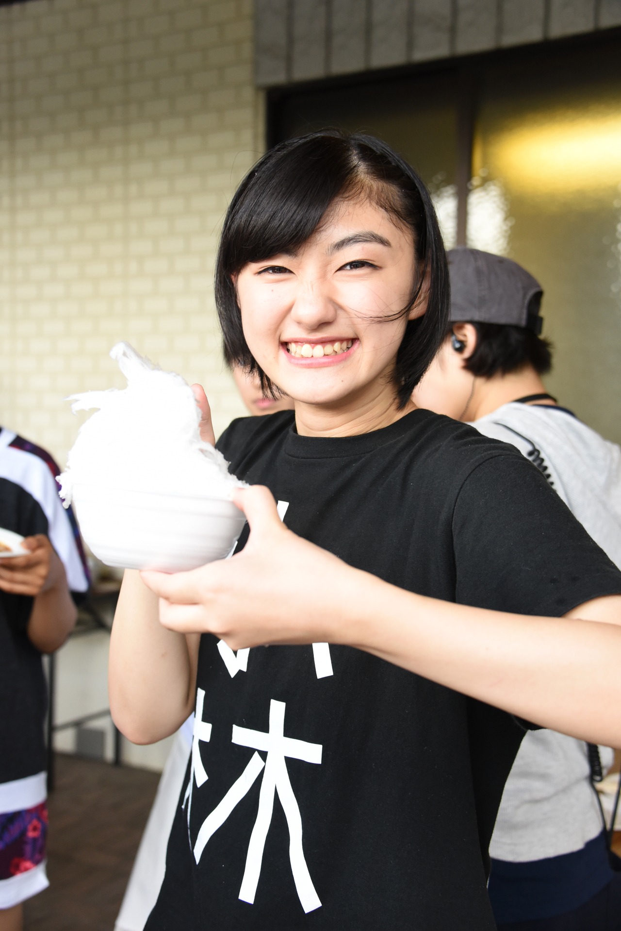 小林歌穂