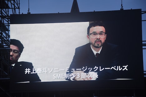 エビ中職員による会議の様子。