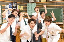 「超特急のふじびじスクール！ガチンコお仕事挑戦スペシャル！」タイトルコール収録の様子。