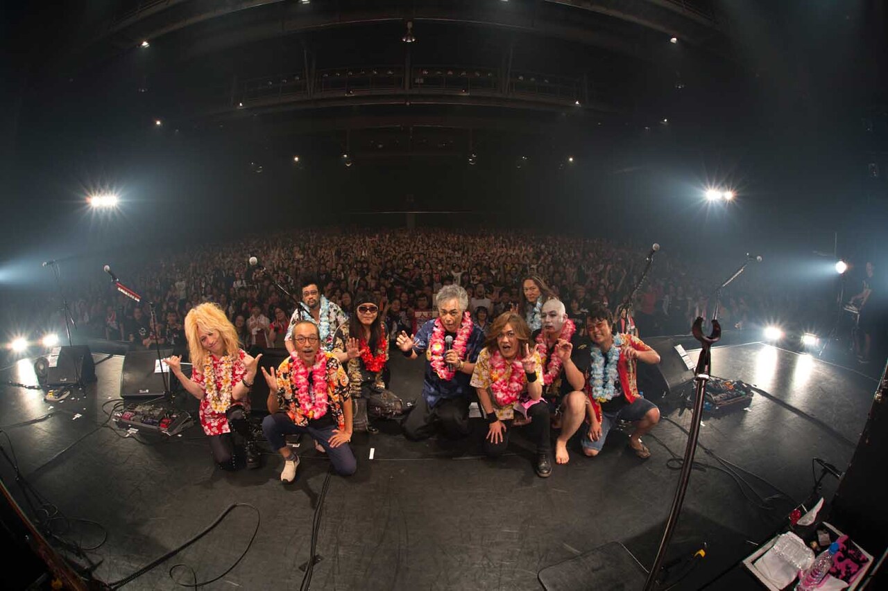 筋肉少女帯人間椅子が豊洲で怒涛のセッション「1年に1回くらいやったほうがいい」