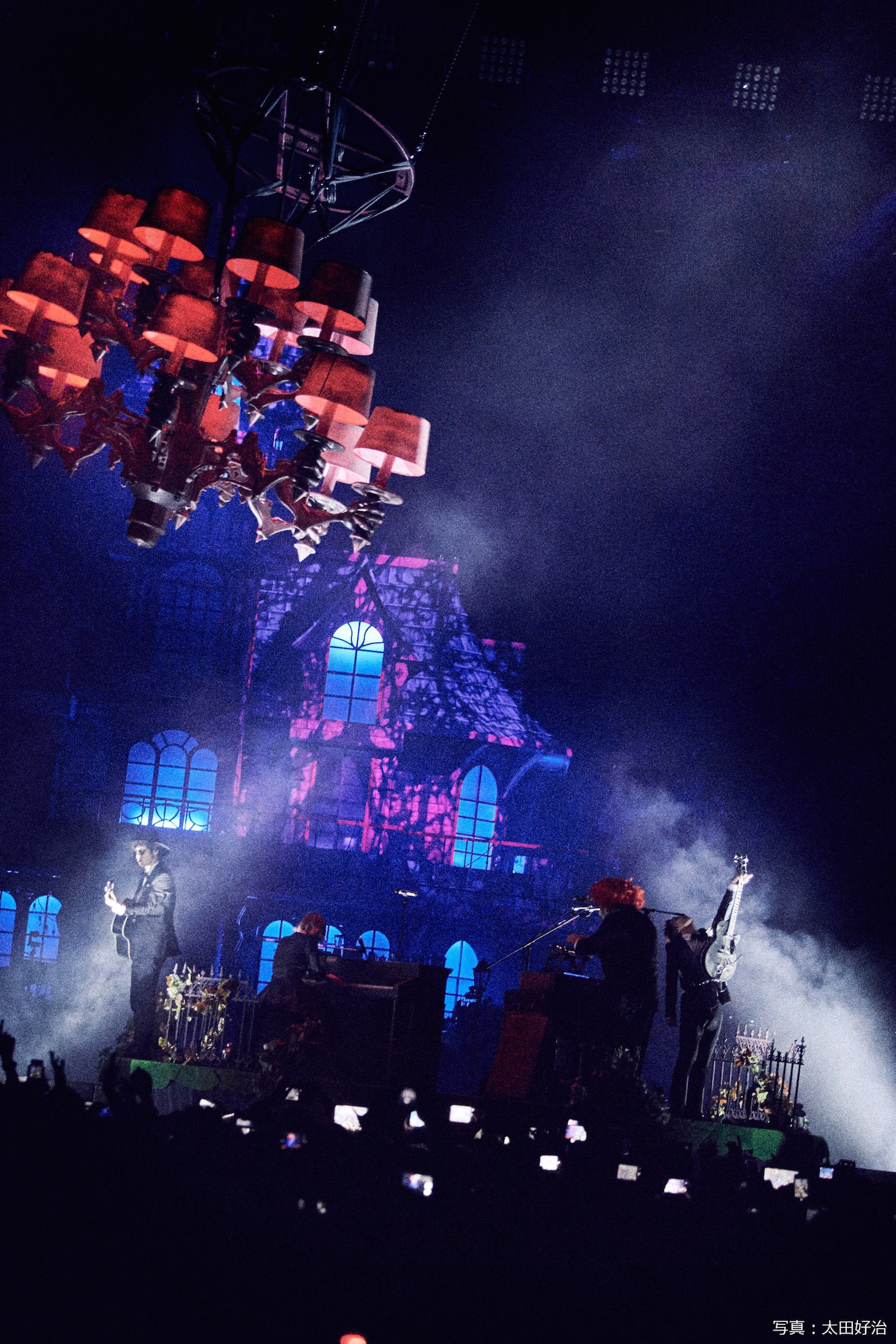 「SEKAI NO OWARI 全国ツアー2016『The Dinner』」埼玉・さいたまスーパーアリーナ公演の模様。