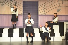 さくら学院「秋桜学園合唱部」ゲネプロの様子。
