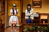 シアターシュリンプ第2回公演「ガールズビジネスサテライト」のワンシーン。