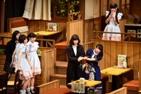 シアターシュリンプ第2回公演「ガールズビジネスサテライト」のワンシーン。