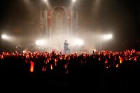8月23日のZepp Tokyo公演の様子。（撮影：洲脇理恵［MAXPHOTO］）
