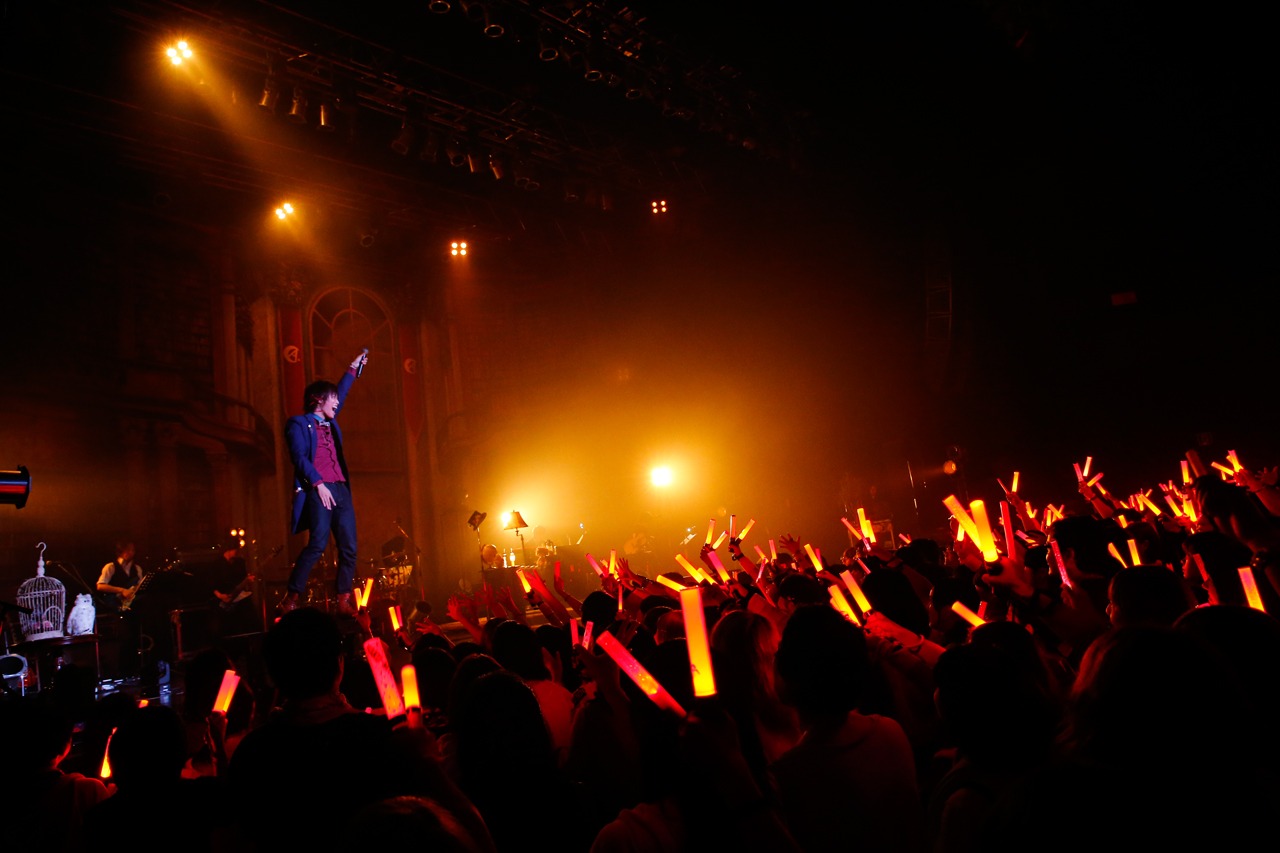 8月23日のZepp Tokyo公演の様子。（撮影：洲脇理恵［MAXPHOTO］）