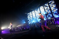 「908 FESITVAL in OSAKA 2016」の様子。（写真提供：ポニーキャニオン）