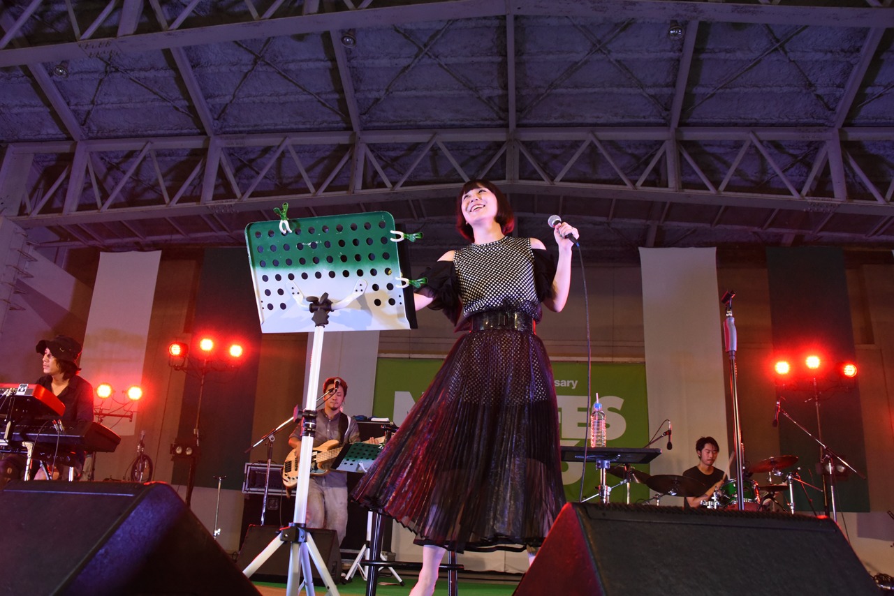 土岐麻子