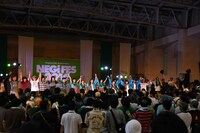 「Negicco 13th Anniversary NEGi FES 2016」フィナーレの様子。