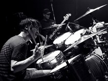 柏倉隆史（Dr / toe、the HIATUS）