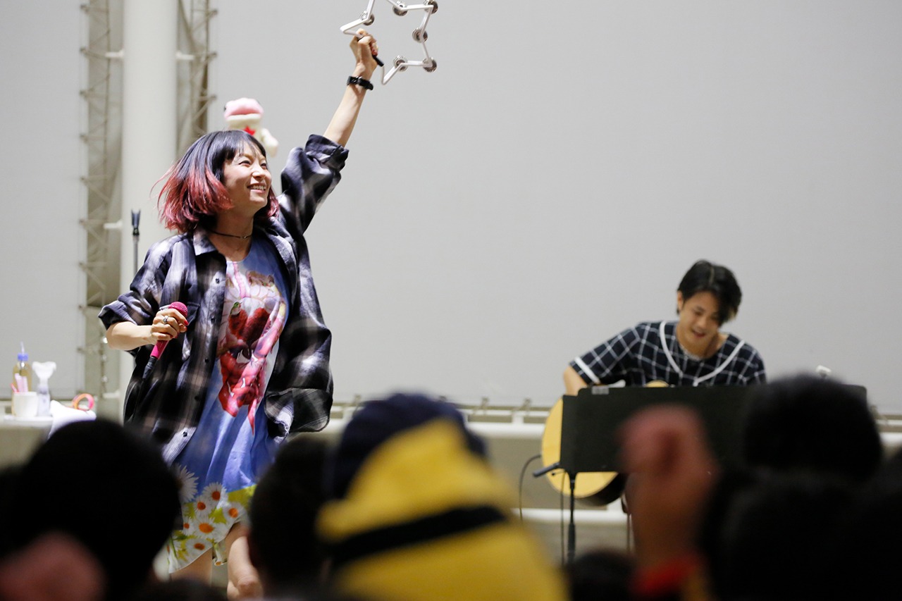 LiSA「Brave Freak Out」リリース記念イベントの様子。（写真提供：アニプレックス）