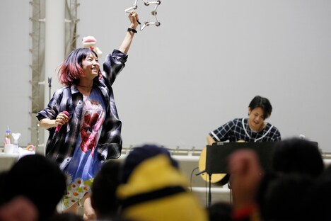 LiSA「Brave Freak Out」リリース記念イベントの様子。(写真提供:アニプレックス)