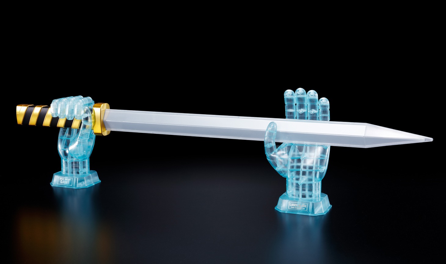 「TAMASHII Lab 宇宙刑事ギャバン レーザーブレード」見本 (c)東映