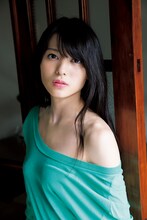 矢島舞美「ひとりの季節」掲載カット