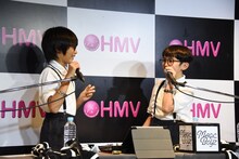 左からジョー（DJ）、ミロ（DJ）。