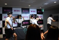 MAGiC BOYZ「MAGiC BOYZ『Do The D-D-T!!』リリースイベント」東京・HMVエソラ池袋公演の様子。