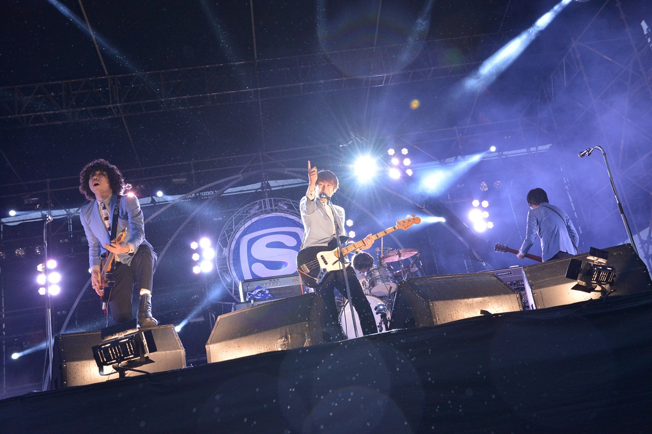 THE BAWDIES