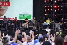 「WORLD HAPPINESS 2016 夢の島 THE LAST」に出演したムーンライダーズ。（Photo by TEAM LIGHTSOME）