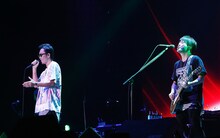 コブクロ（写真提供：Warner Music Japan）