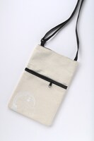 「藤子・F・不二雄ファンブック F-Trip」付録のショルダーポーチ。