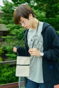 ショルダーポーチ使用例。