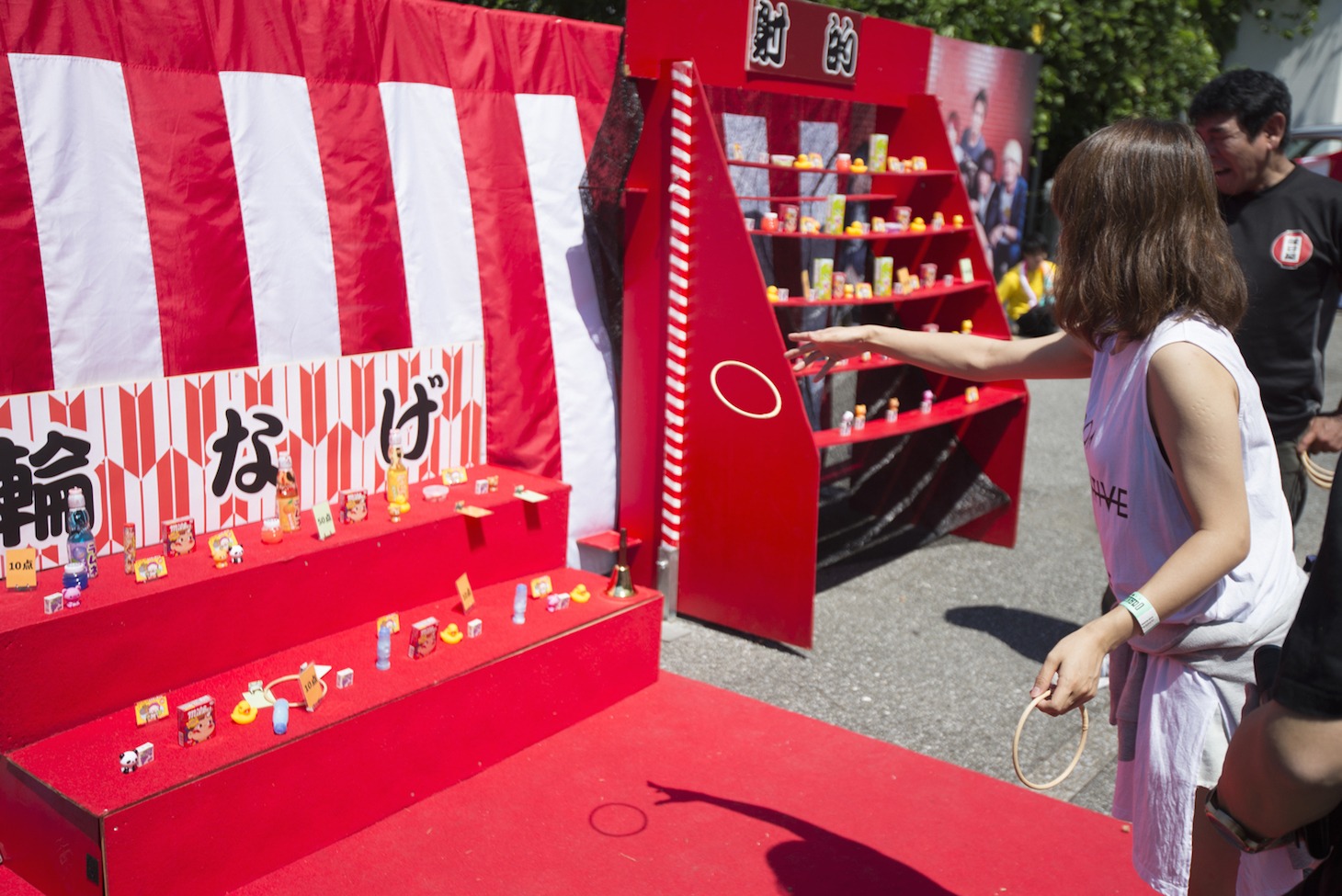 「ONAKAMA 2016」の会場に用意された輪投げコーナー。（撮影：市村岬）
